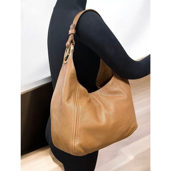 Michael Kors Fulton Large Leather Hobo Bag & Zip Around Continental Wallet - Picture 12 of 16